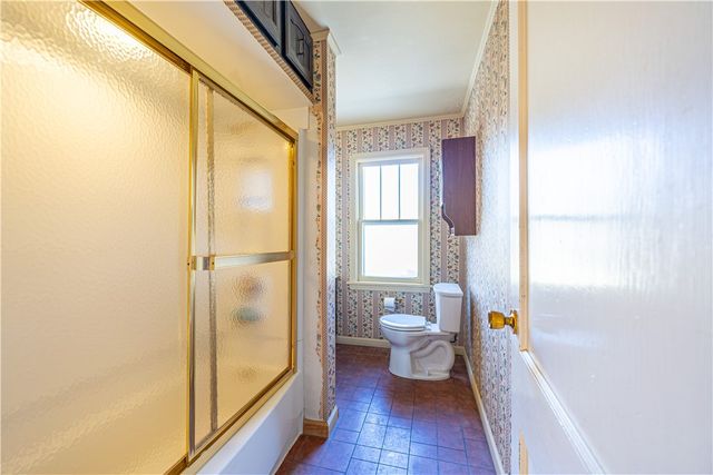 422 New Castle Rd, Twp Of But Nw, PA 16001
