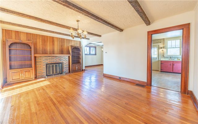 422 New Castle Rd, Twp Of But Nw, PA 16001