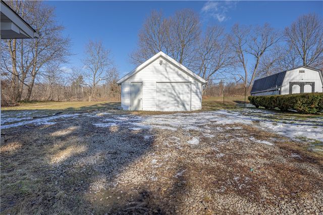 422 New Castle Rd, Twp Of But Nw, PA 16001