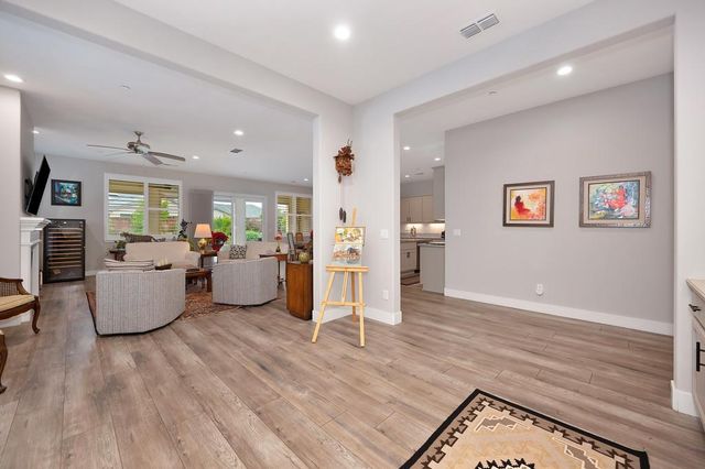 1350 Laurel Dr, Manteca, CA 95336