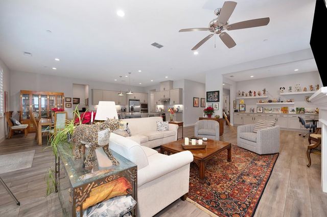 1350 Laurel Dr, Manteca, CA 95336