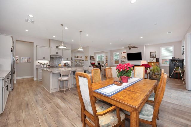 1350 Laurel Dr, Manteca, CA 95336