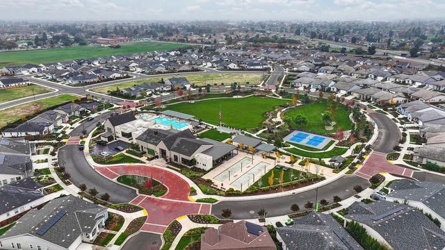 1350 Laurel Dr, Manteca, CA 95336