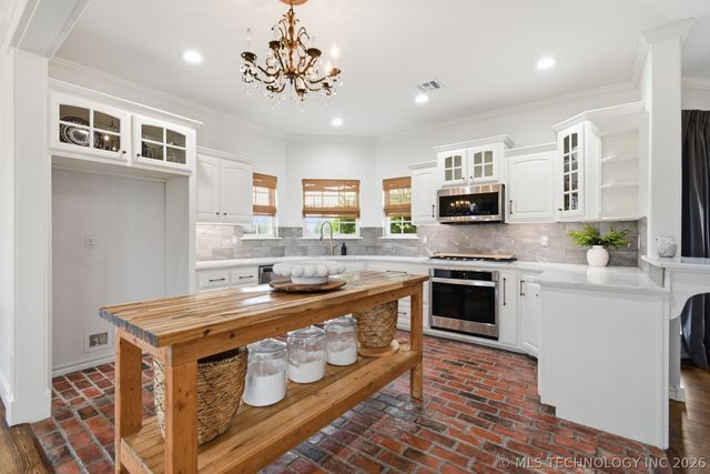 7855 E 116th Street N, Collinsville, OK 74021