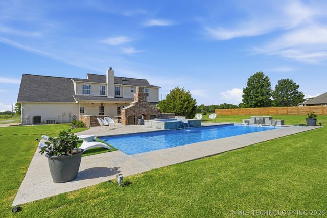 7855 E 116th Street N, Collinsville, OK 74021
