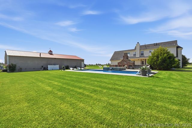 7855 E 116th Street N, Collinsville, OK 74021