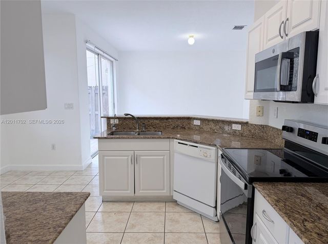 8720 NW 111th Ct, Doral, FL 33178