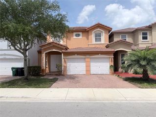 8720 NW 111th Ct, Doral, FL 33178