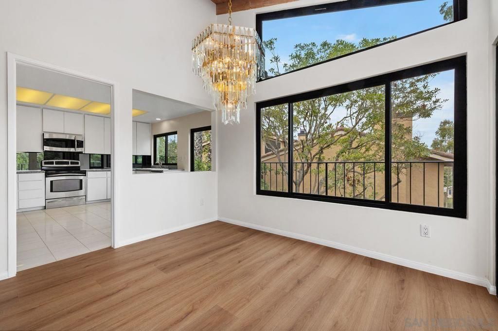 Image 16 of property listing at 2509 Caminito Muirfield, La Jolla, CA 92037
