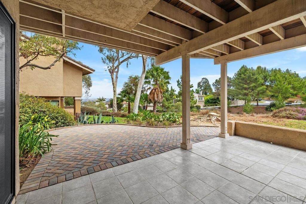 Image 21 of property listing at 2509 Caminito Muirfield, La Jolla, CA 92037