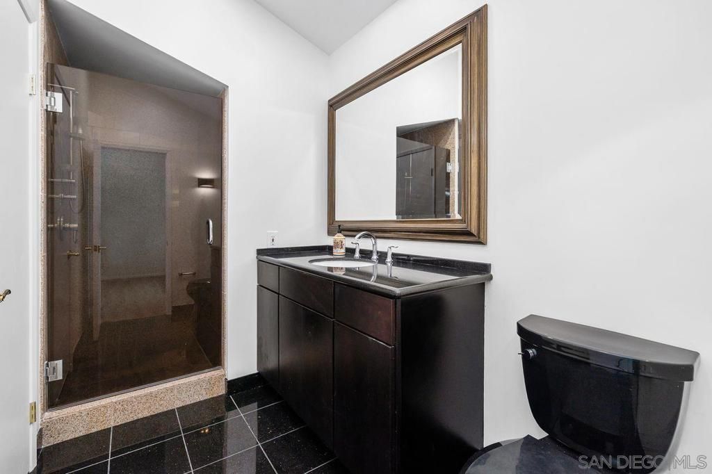 Image 29 of property listing at 2509 Caminito Muirfield, La Jolla, CA 92037