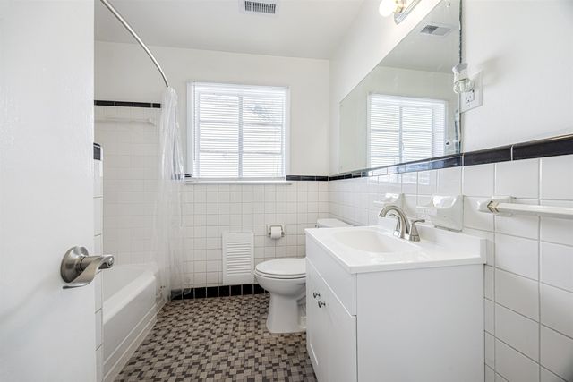 4454 DUNN RD, Memphis, TN 38117