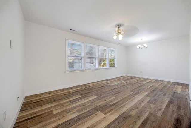 4454 DUNN RD, Memphis, TN 38117