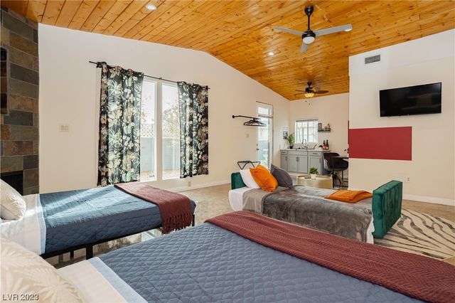 2205 Santa Paula Drive, Las Vegas, NV 89104