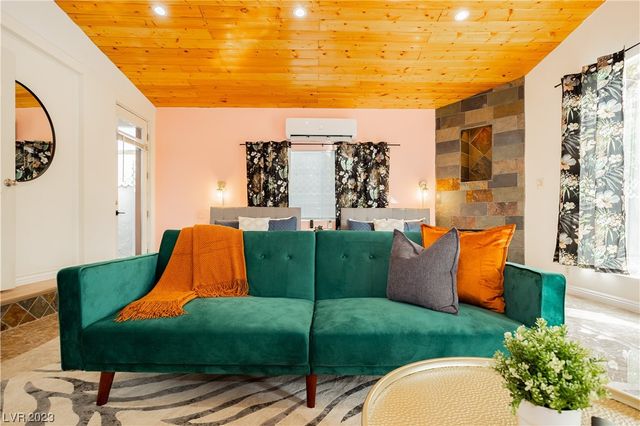 2205 Santa Paula Drive, Las Vegas, NV 89104