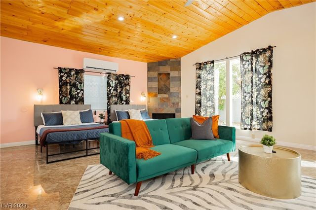 2205 Santa Paula Drive, Las Vegas, NV 89104