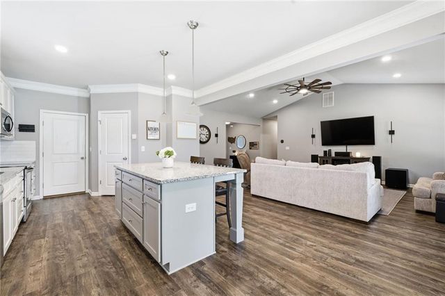 201 Cades Court, Mcdonough, GA 30252