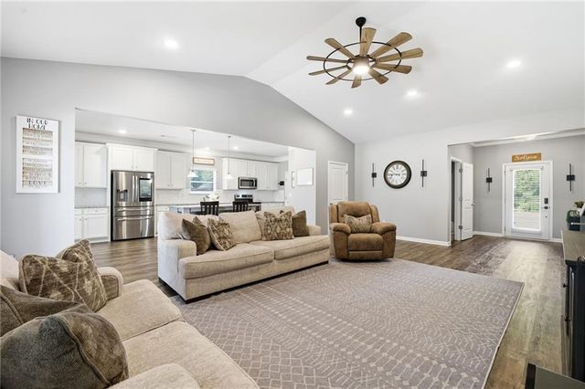 201 Cades Court, Mcdonough, GA 30252