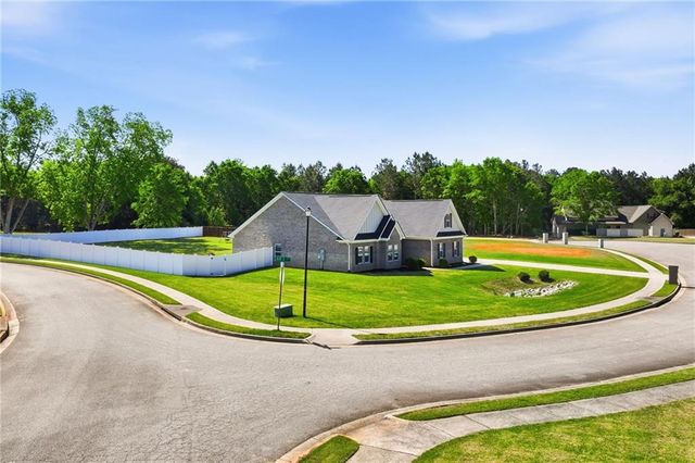 201 Cades Court, Mcdonough, GA 30252