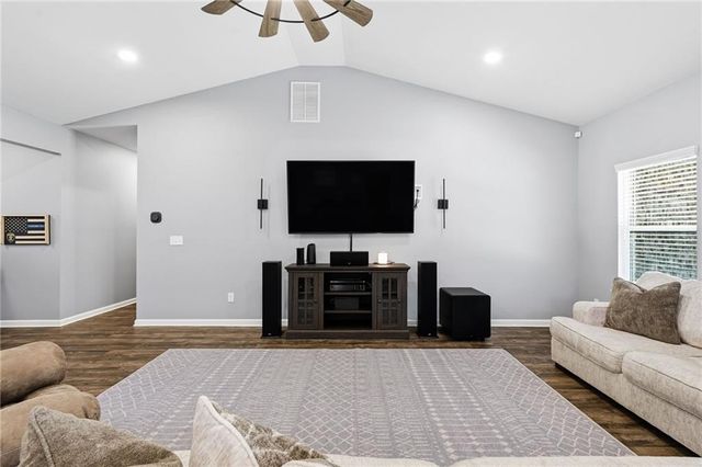 201 Cades Court, Mcdonough, GA 30252