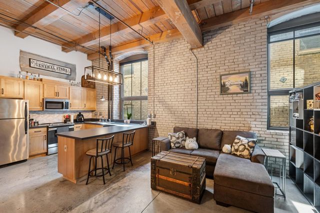 127 5th Street NE 106, Minneapolis, MN 55413