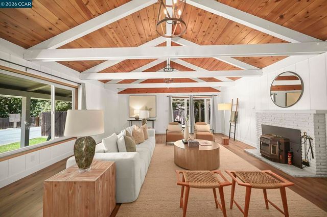 615 Flora St, Martinez, CA 94553
