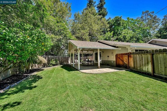 615 Flora St, Martinez, CA 94553