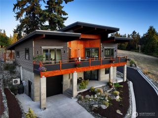 5453 Harborside Lane, Freeland, WA 98249