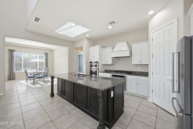 11031 E TUMBLEWEED Avenue, Mesa, AZ 85212