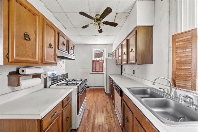633 3rd St, Verona, PA 15147
