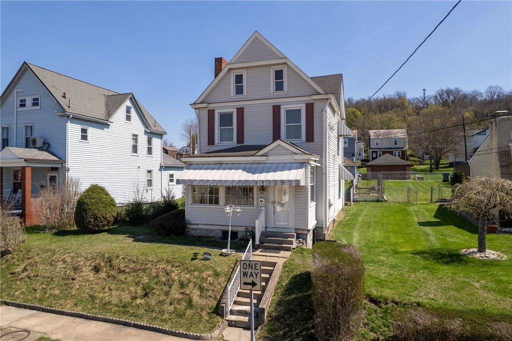 633 3rd St, Verona, PA 15147