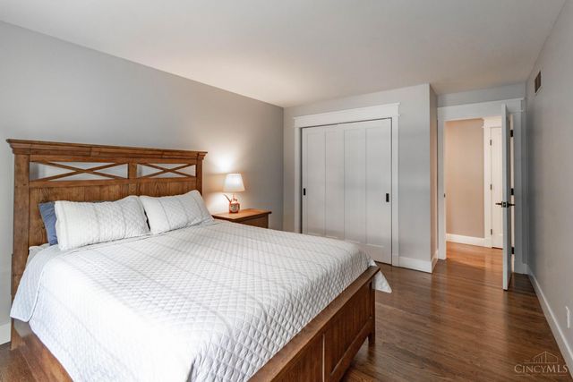 1277 Bear Run Way, Hamilton Twp, OH 45039