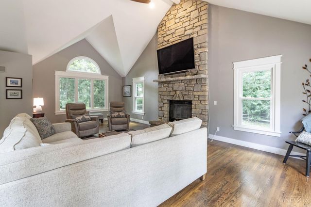 1277 Bear Run Way, Hamilton Twp, OH 45039