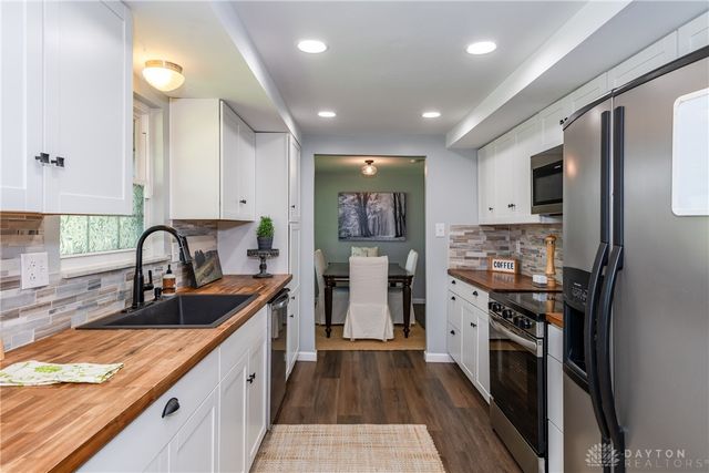 7148 Troy Pike, Huber Heights, OH 45424