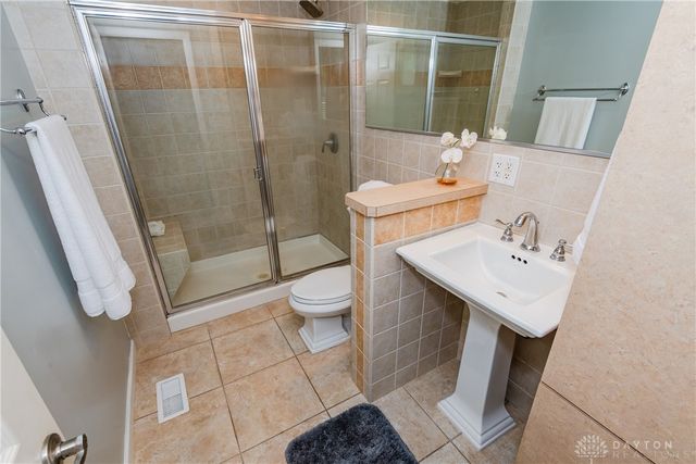 7148 Troy Pike, Huber Heights, OH 45424