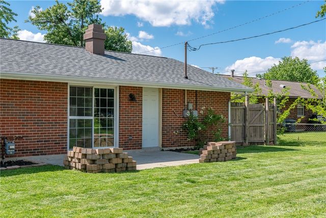 7148 Troy Pike, Huber Heights, OH 45424