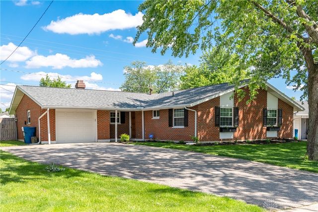 7148 Troy Pike, Huber Heights, OH 45424