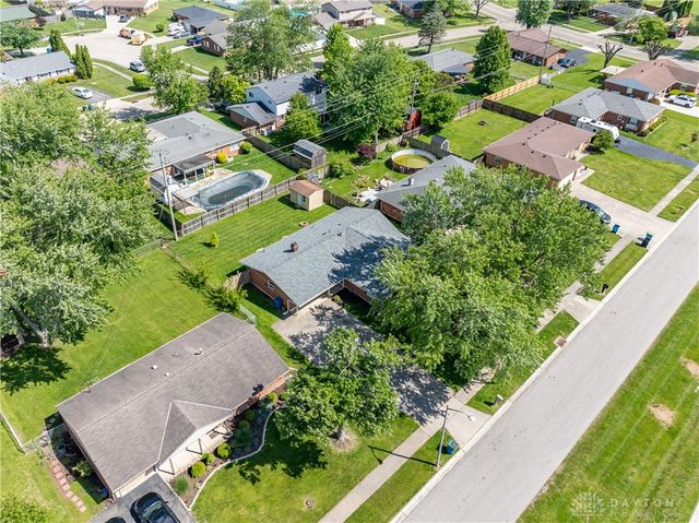 7148 Troy Pike, Huber Heights, OH 45424