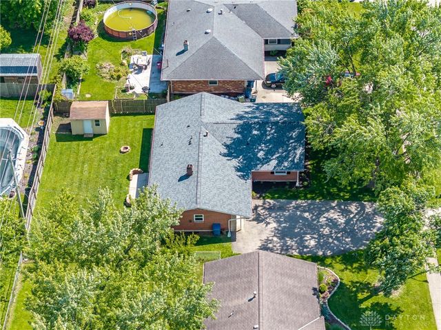 7148 Troy Pike, Huber Heights, OH 45424