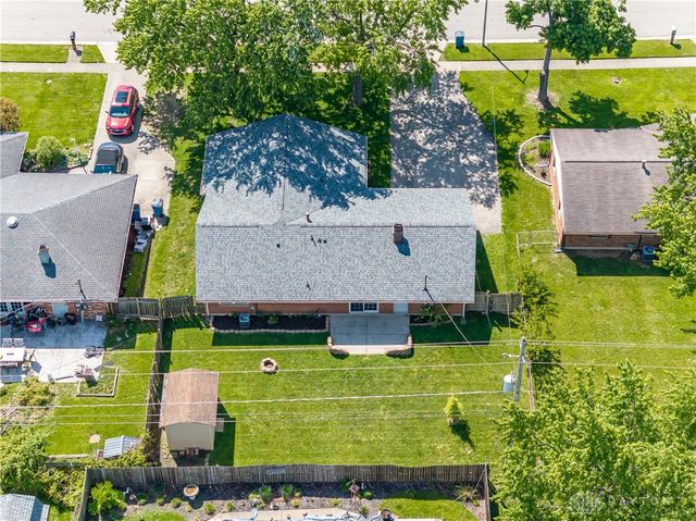 7148 Troy Pike, Huber Heights, OH 45424