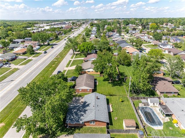 7148 Troy Pike, Huber Heights, OH 45424