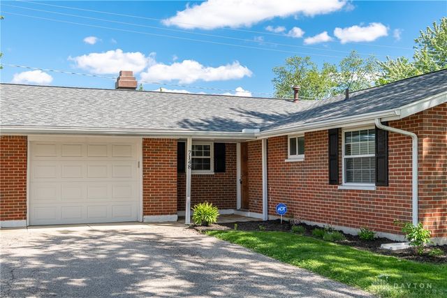 7148 Troy Pike, Huber Heights, OH 45424