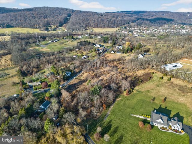 2804 ROUTE #212, Coopersburg, PA 18036