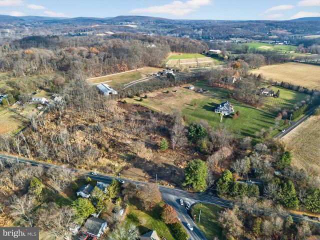 2804 ROUTE #212, Coopersburg, PA 18036