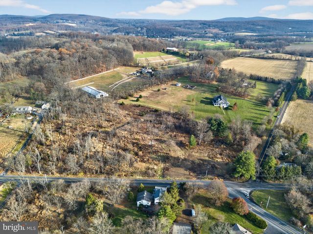 2804 ROUTE #212, Coopersburg, PA 18036