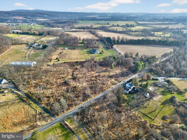 2804 ROUTE #212, Coopersburg, PA 18036