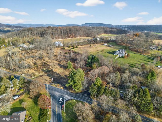 2804 ROUTE #212, Coopersburg, PA 18036