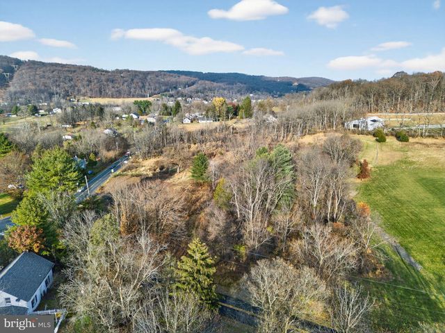 2804 ROUTE #212, Coopersburg, PA 18036