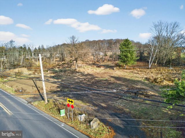 2804 ROUTE #212, Coopersburg, PA 18036