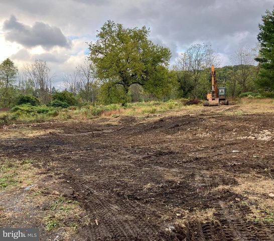 2804 ROUTE #212, Coopersburg, PA 18036